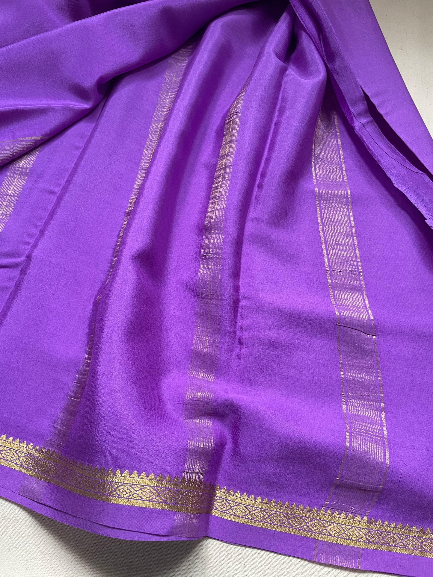 Lavender Small Border Pure Mysore Crepe Silk Saree