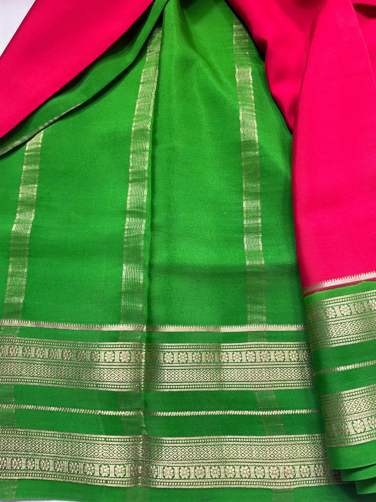 Red N Green Bentex Pure Mysore Crepe Silk Saree