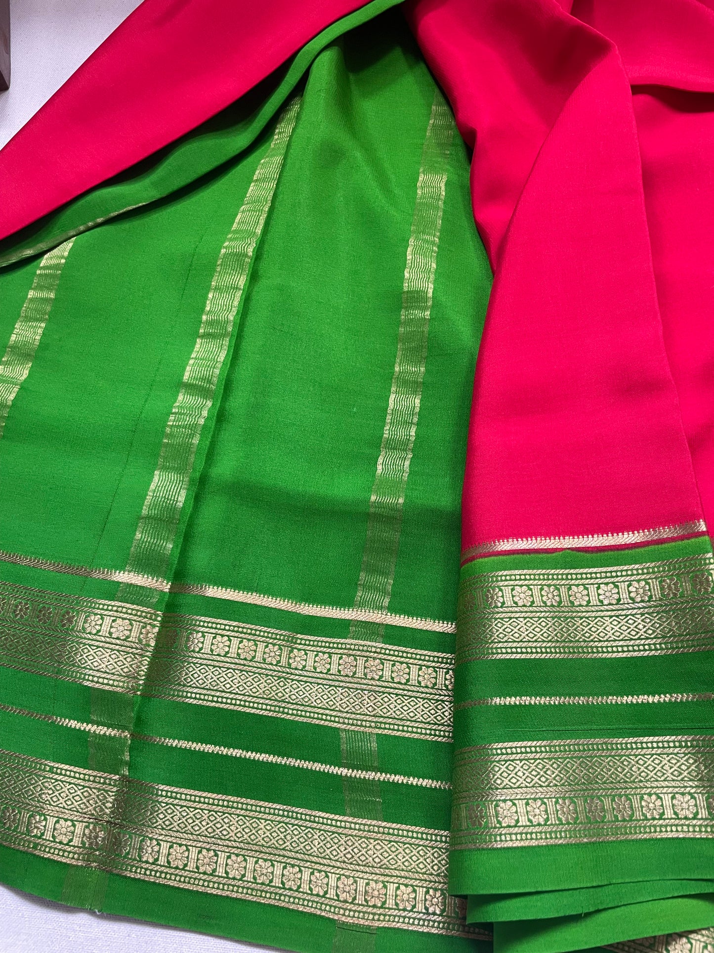Red N Green Bentex Pure Mysore Crepe Silk Saree