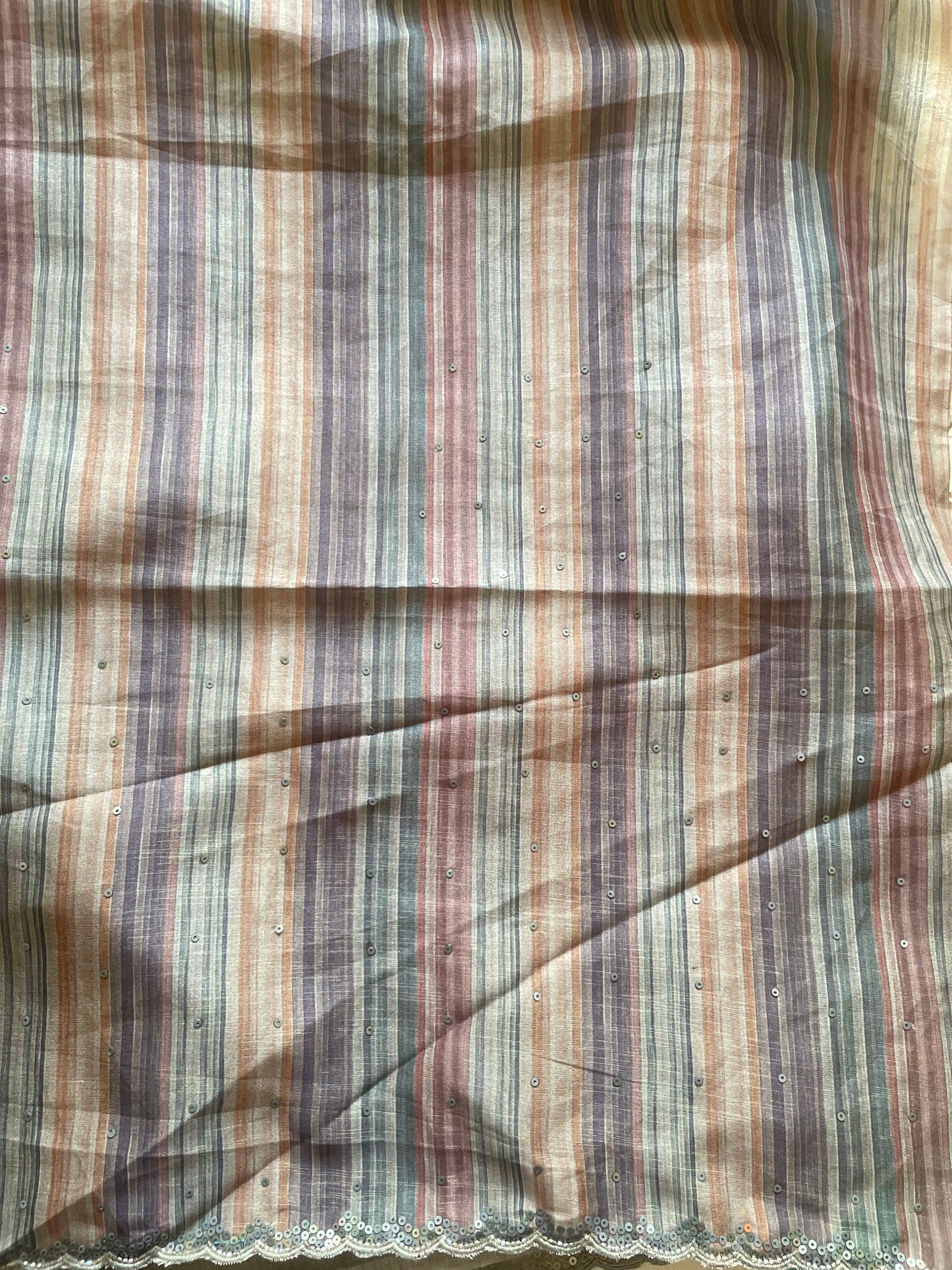 Grey Scallop Embroidered Crushed Tissue Saree