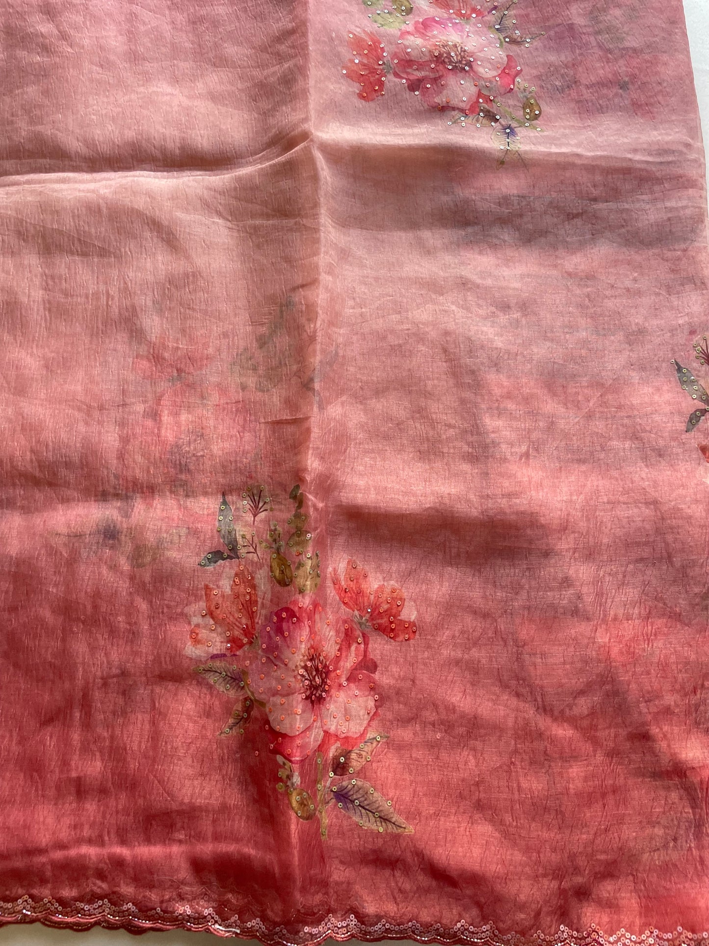 Red Scallop Embroidered Crushed Tissue Saree