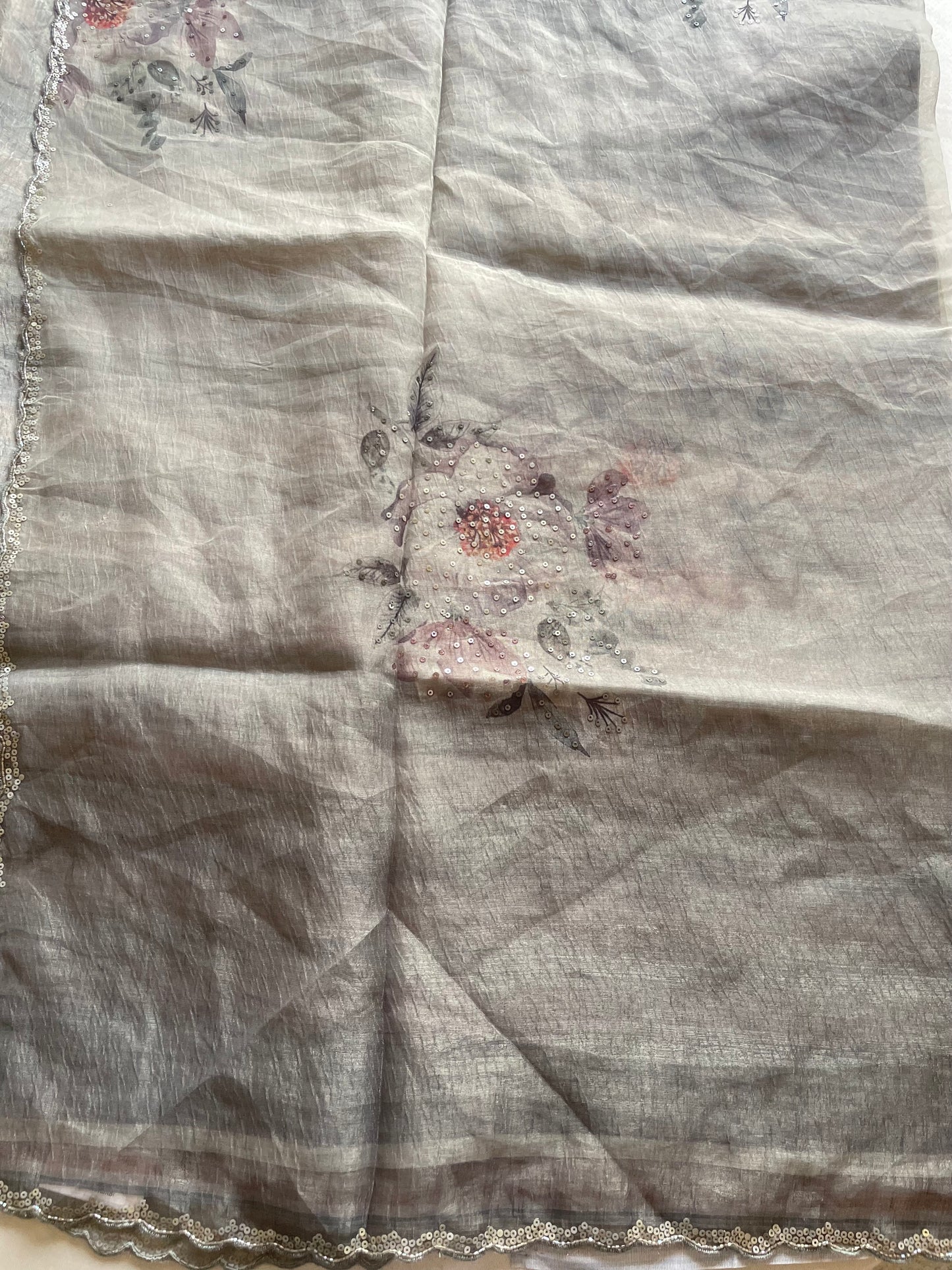 Grey Scallop Embroidered Crushed Tissue Saree
