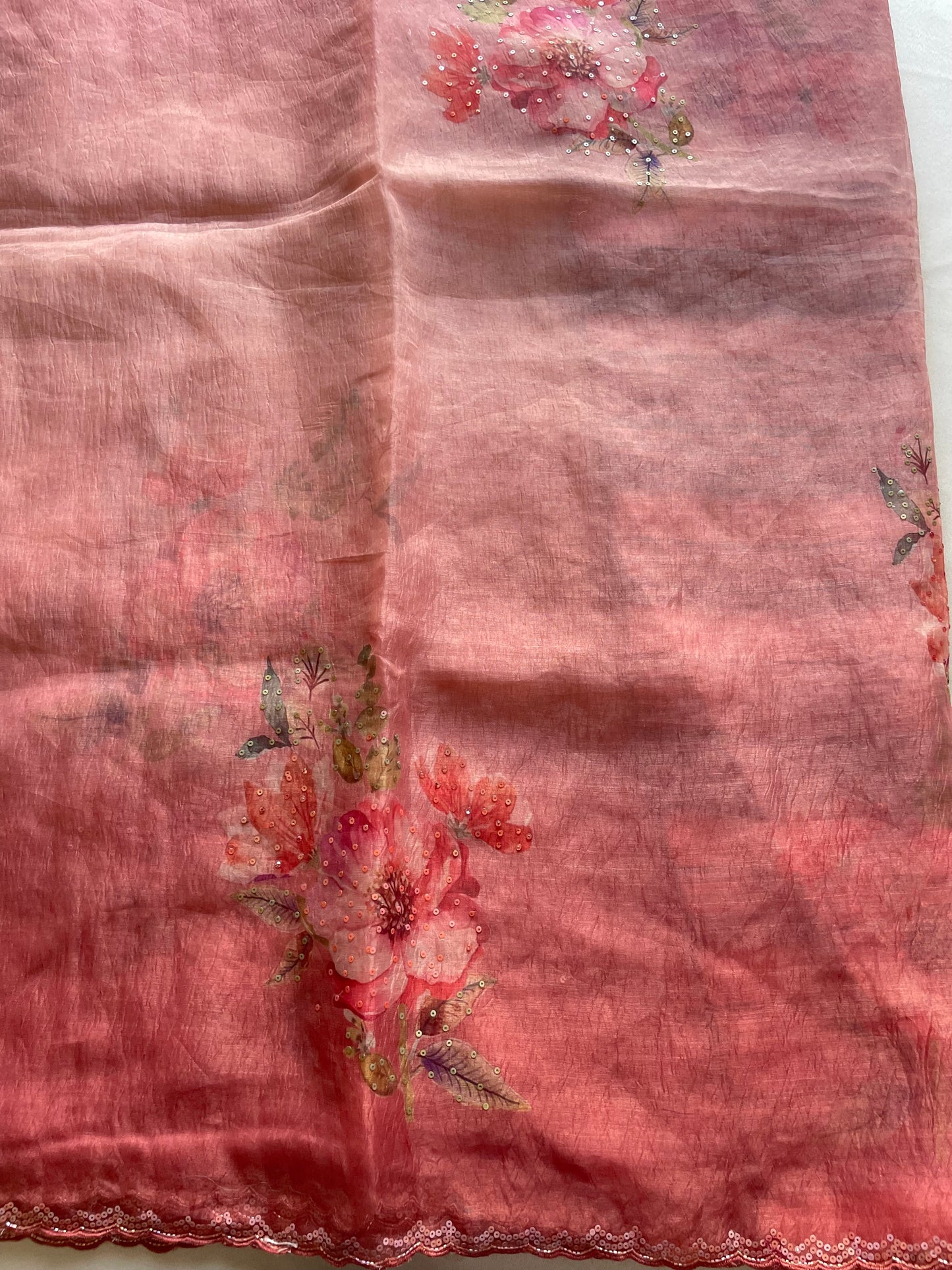 Red Scallop Embroidered Crushed Tissue Saree