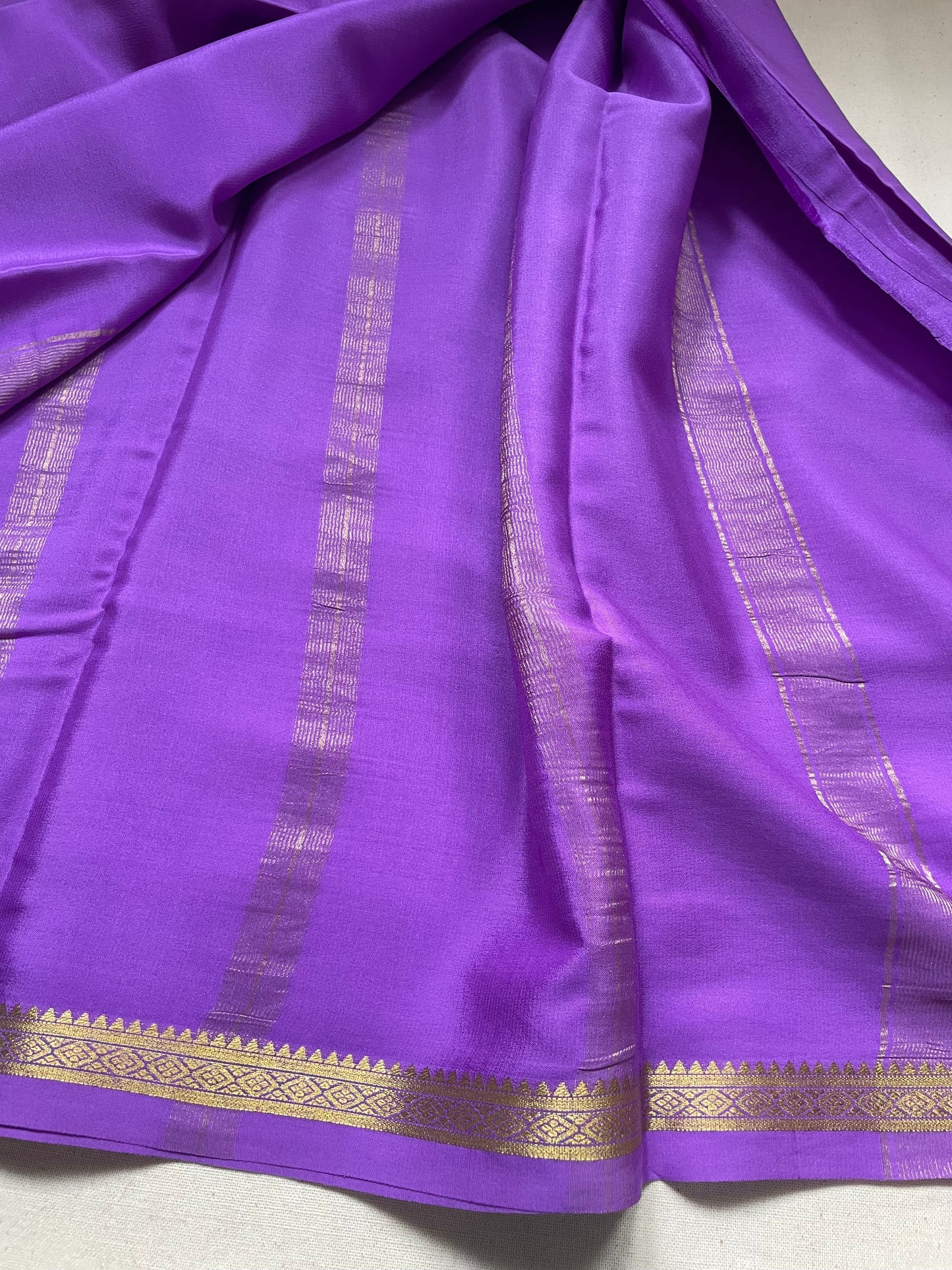 Lavender Small Border Pure Mysore Crepe Silk Saree