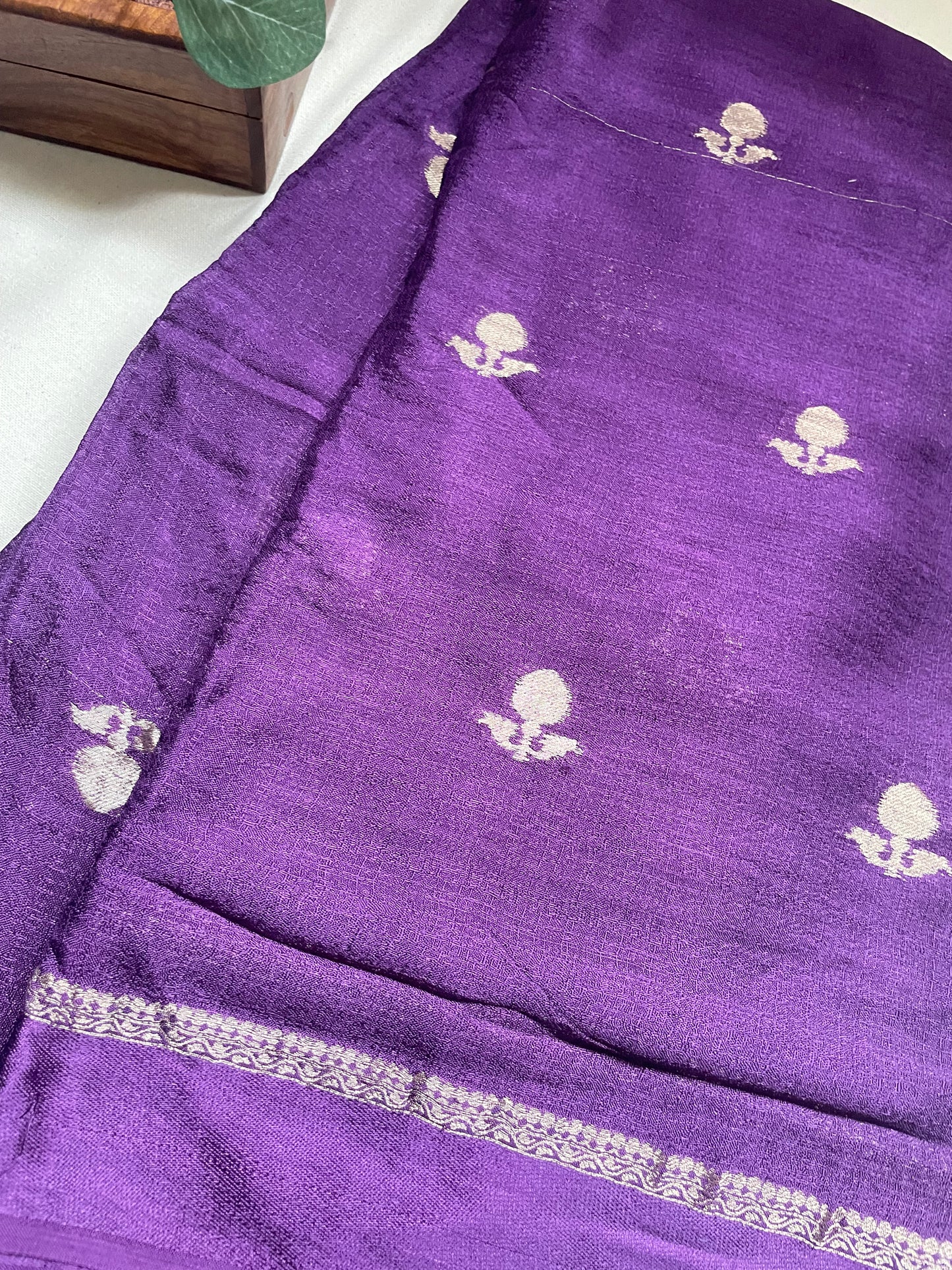 Purple Viscose Banarasi Crepe Silk Saree
