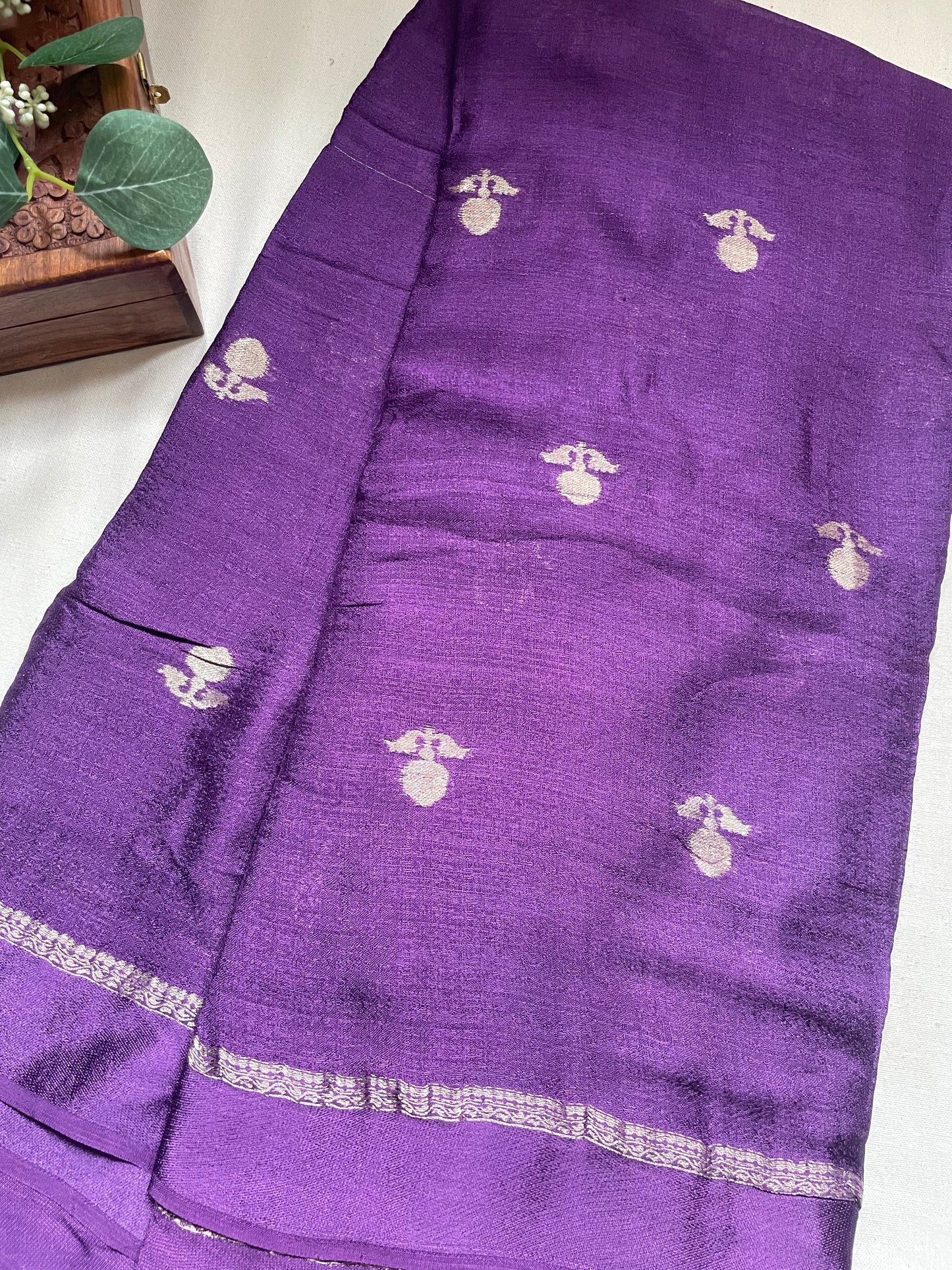 Purple Viscose Banarasi Crepe Silk Saree