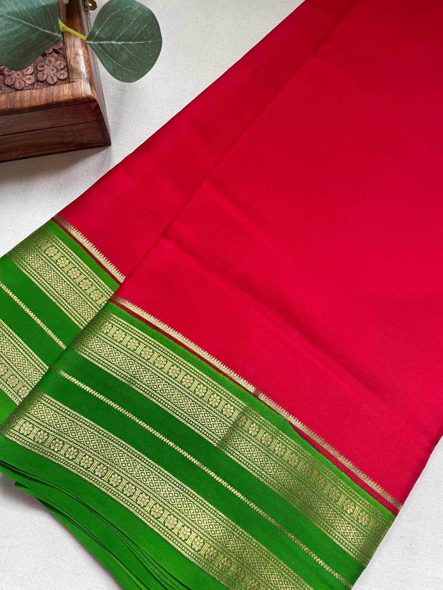 Red N Green Bentex Pure Mysore Crepe Silk Saree