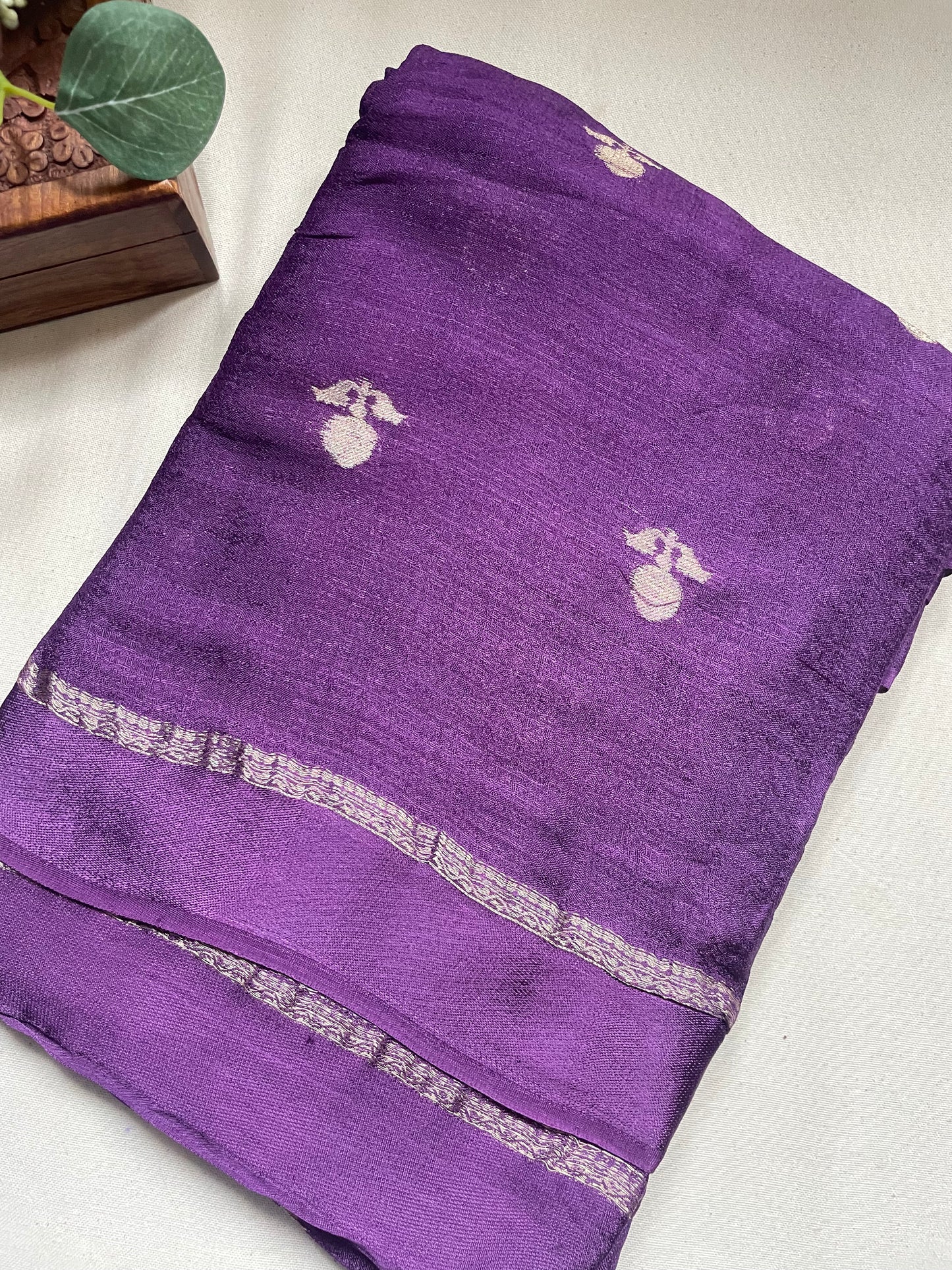 Purple Viscose Banarasi Crepe Silk Saree