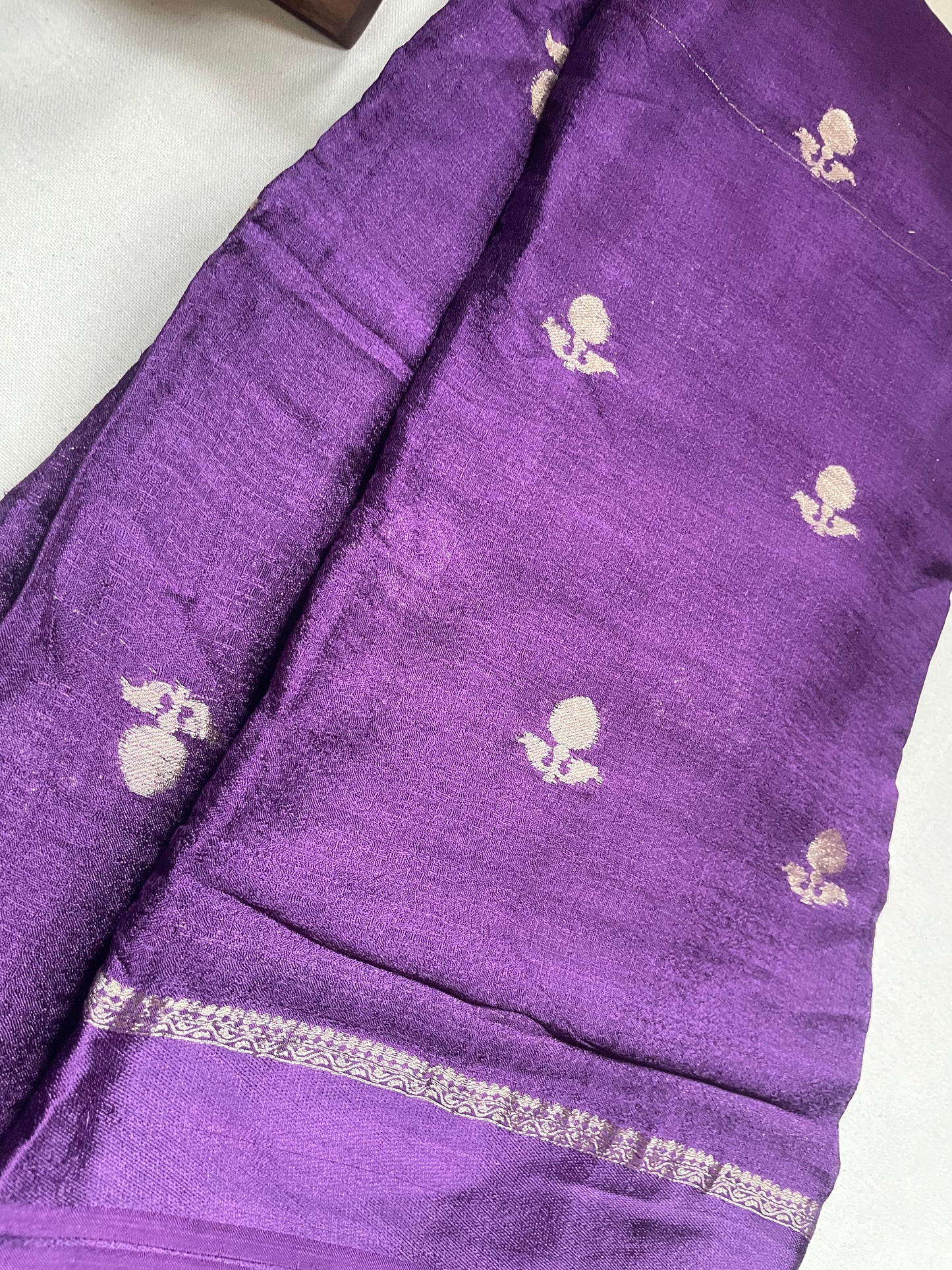 Purple Viscose Banarasi Crepe Silk Saree