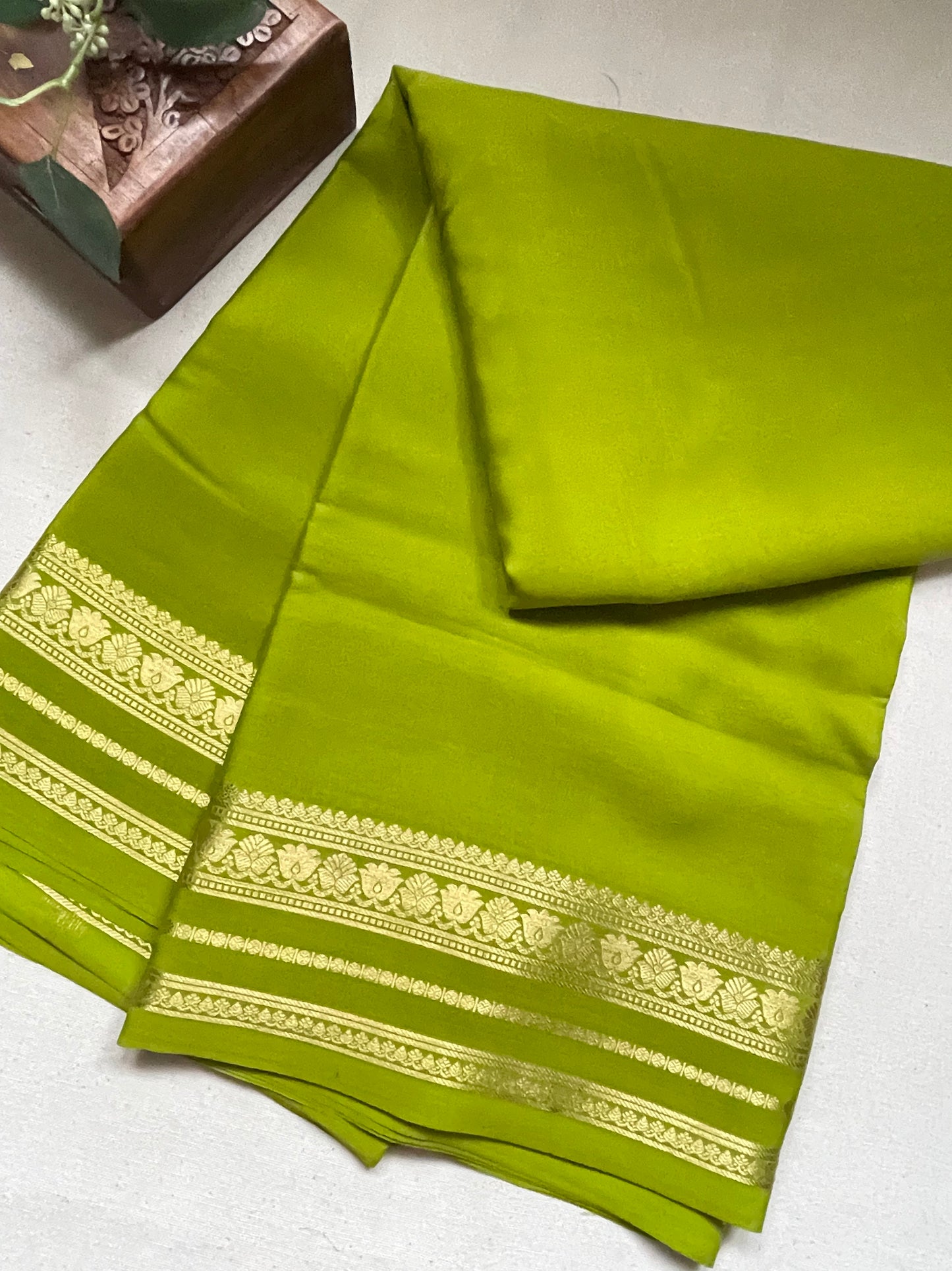 Green Floral Border Pure Mysore Crepe Silk Saree