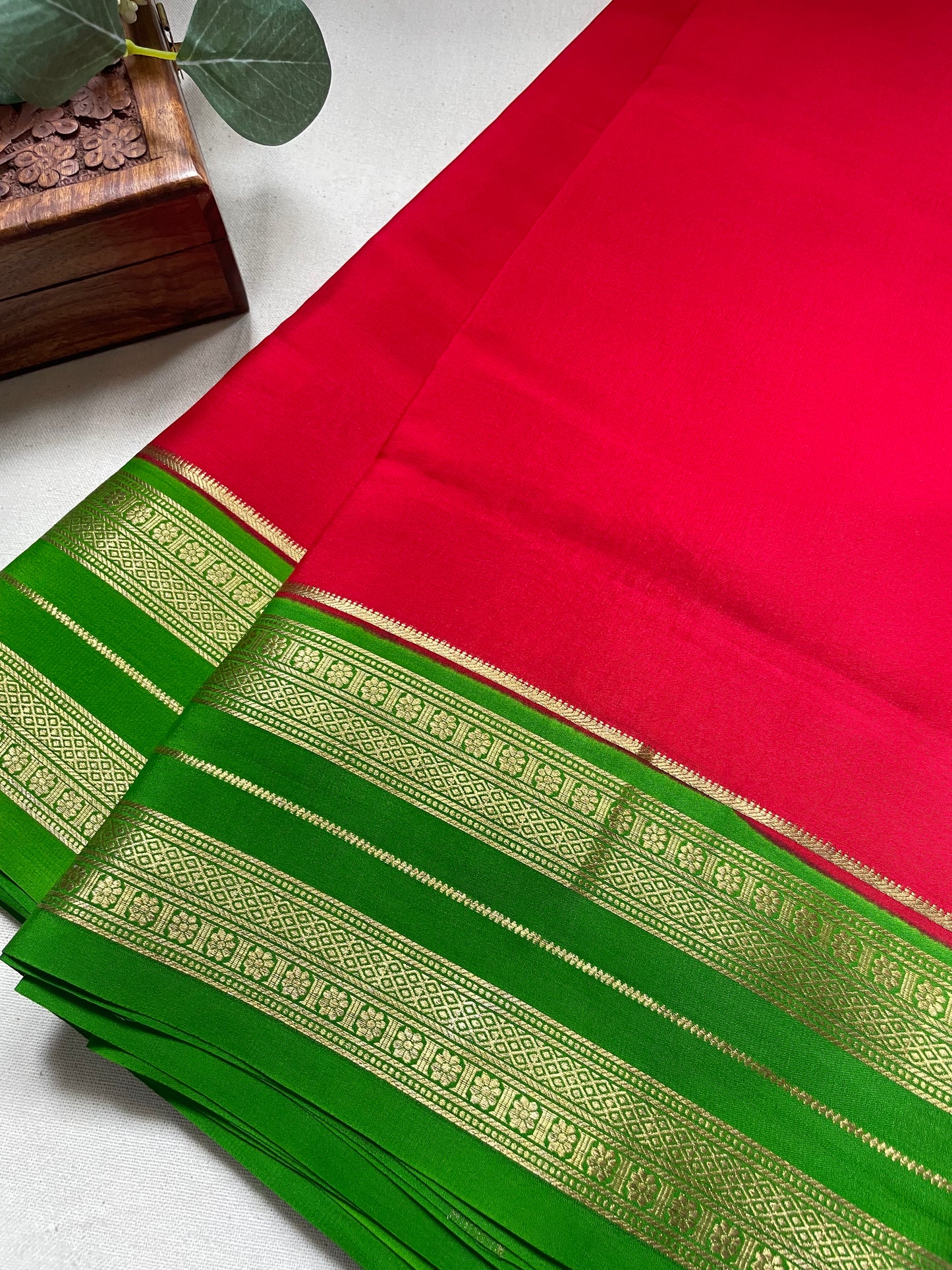 Red N Green Bentex Pure Mysore Crepe Silk Saree