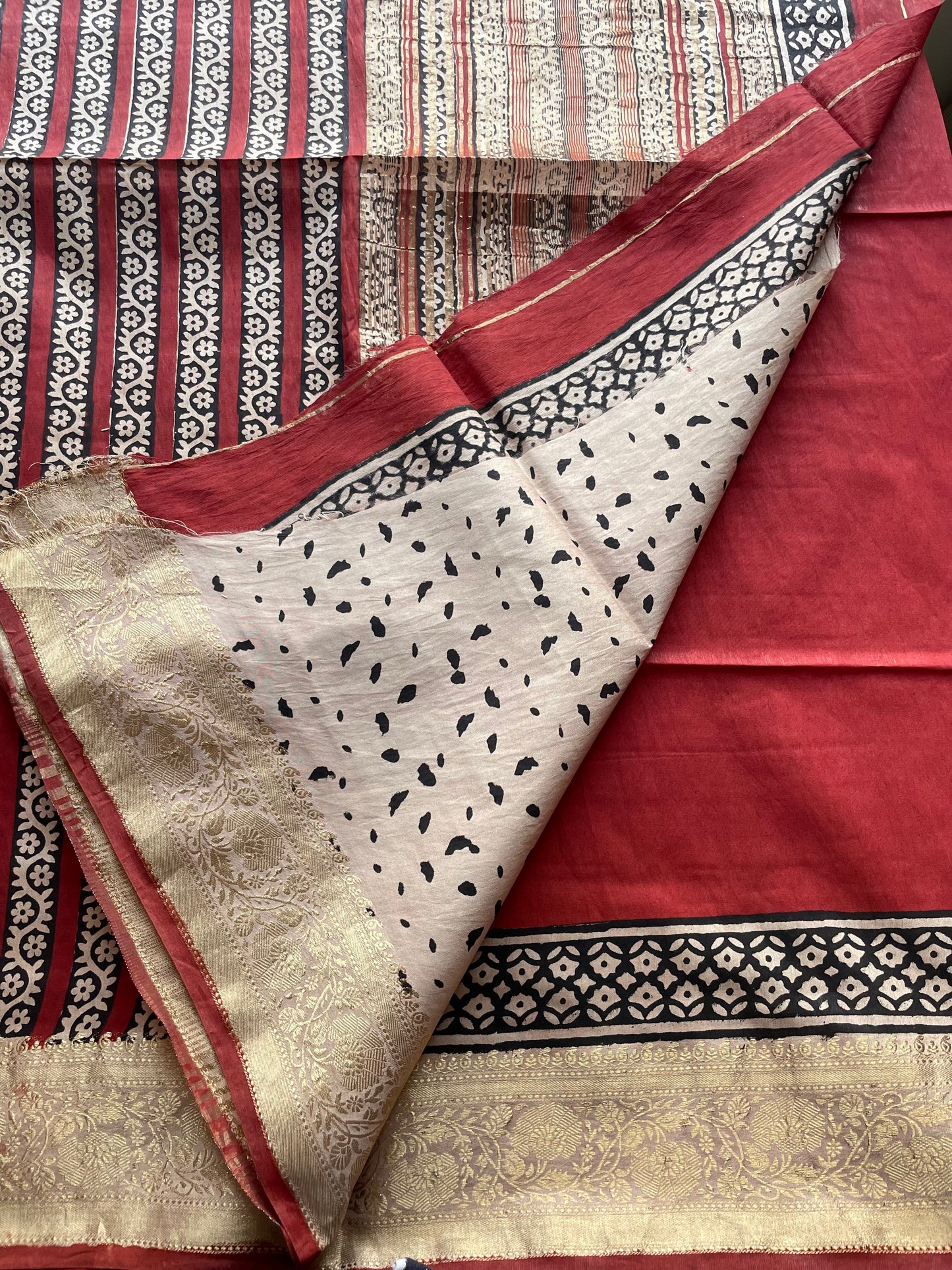 Ajrakh 02 HandBlock Maheshwari Silk Cotton Saree