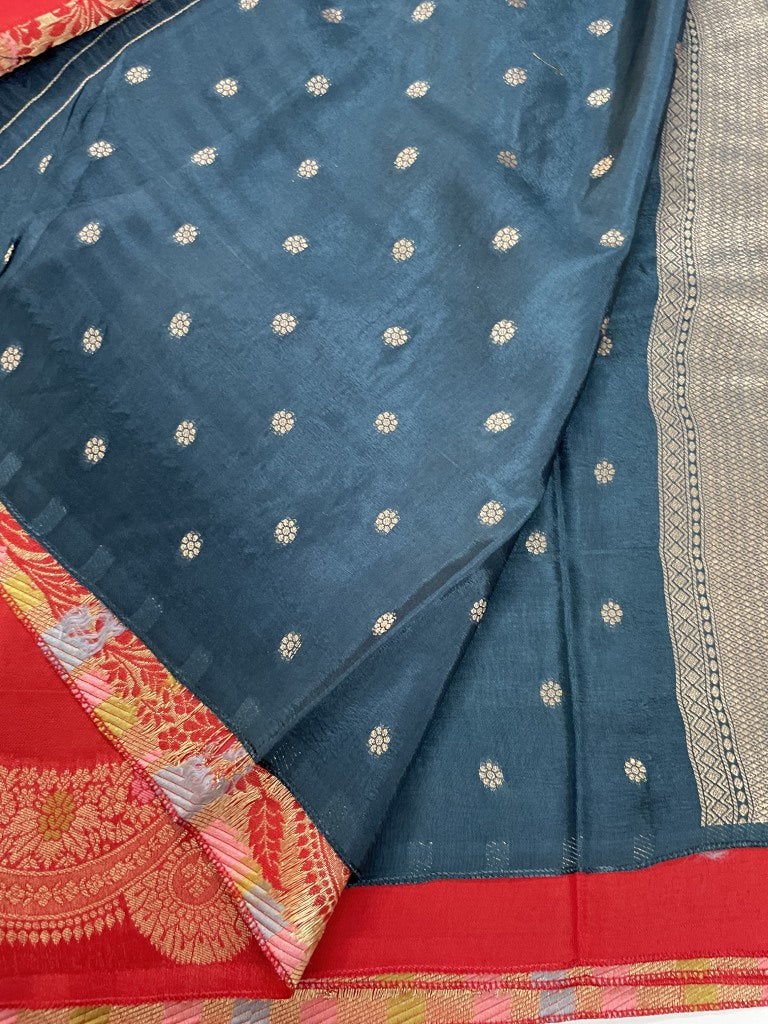 Red Scallop Viscose Dola Silk Saree
