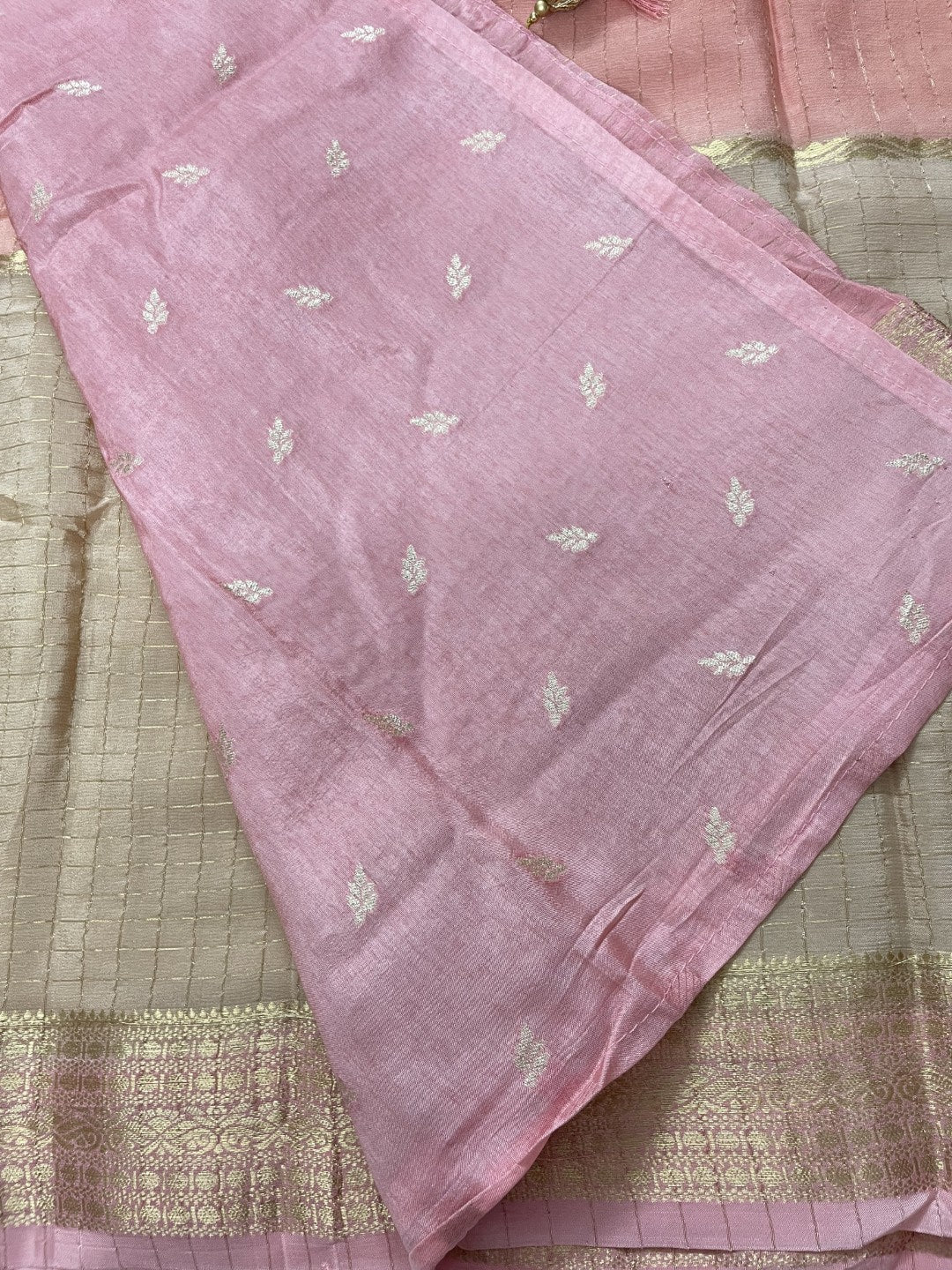 Peach Zari Highlighted Premium Chinnon Georgette Saree