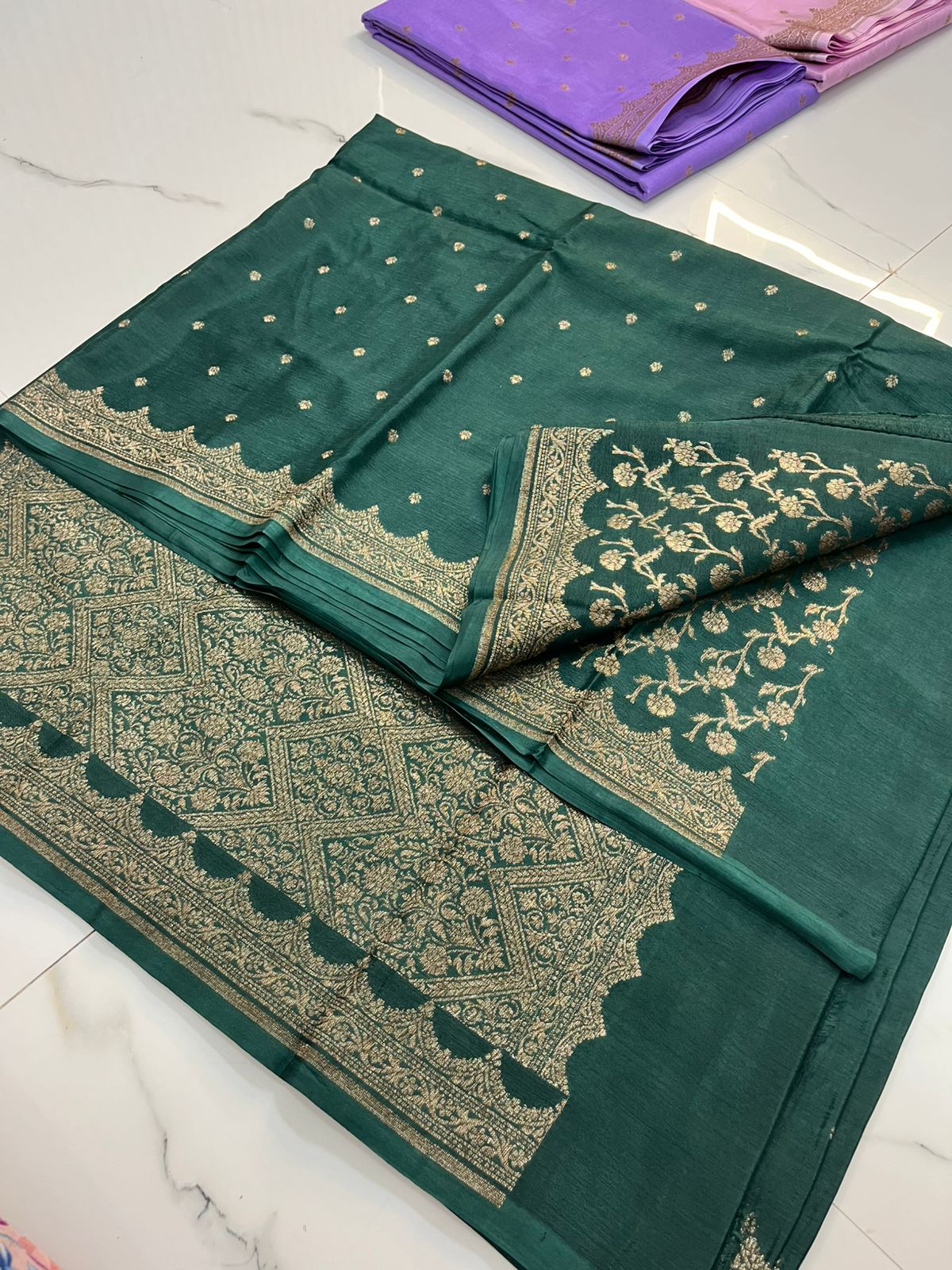 Green Scallop Banarasi Pure Crepe Chiffon Saree