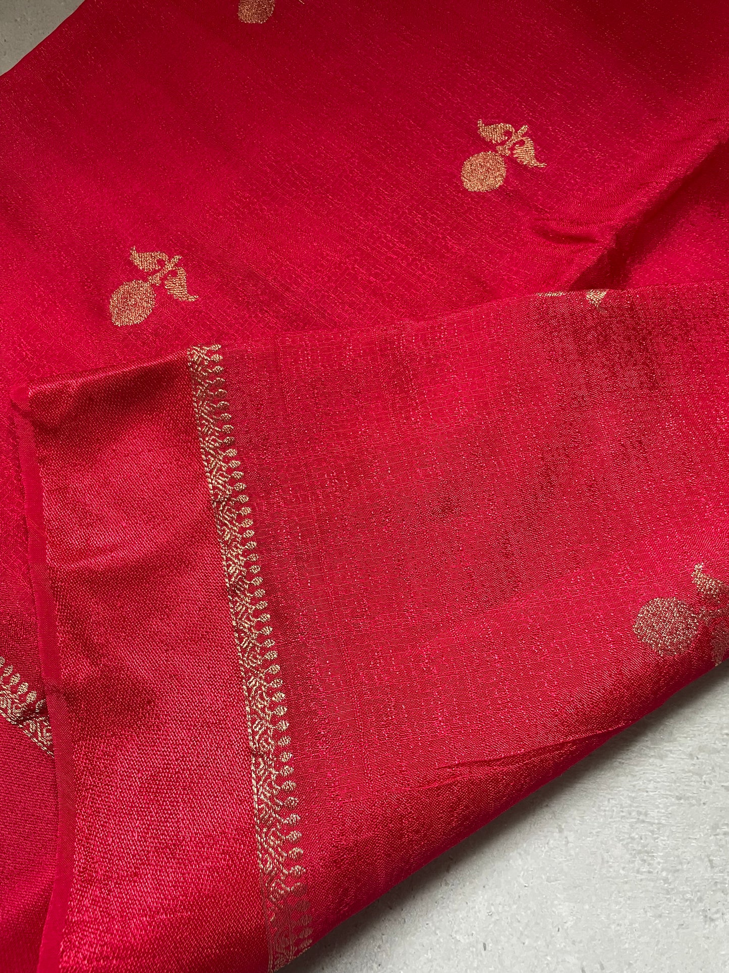 Pink Viscose Banarasi Crepe Silk Saree
