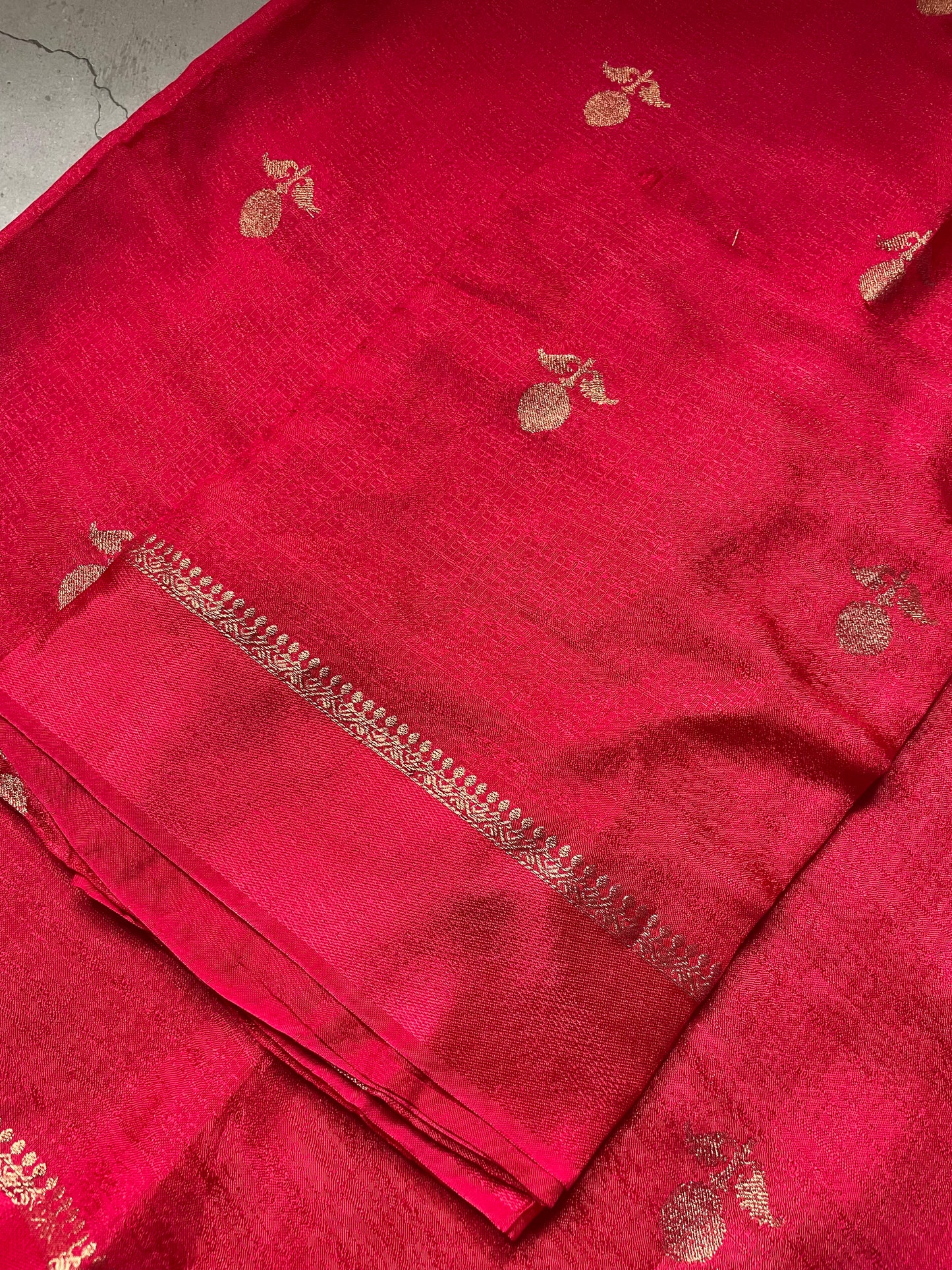 Pink Viscose Banarasi Crepe Silk Saree