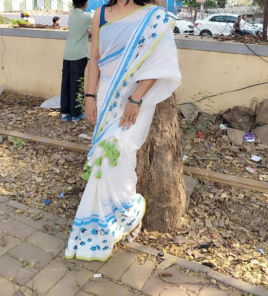 White Embroidred Mul Cotton Saree