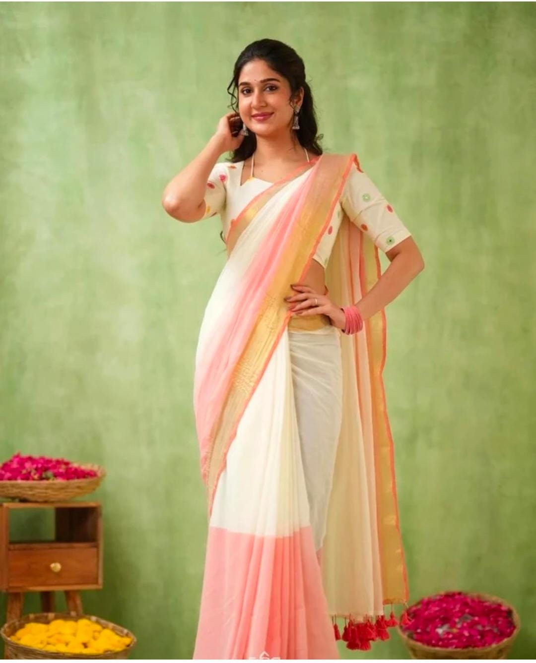 White N Pink Mul Cotton Saree