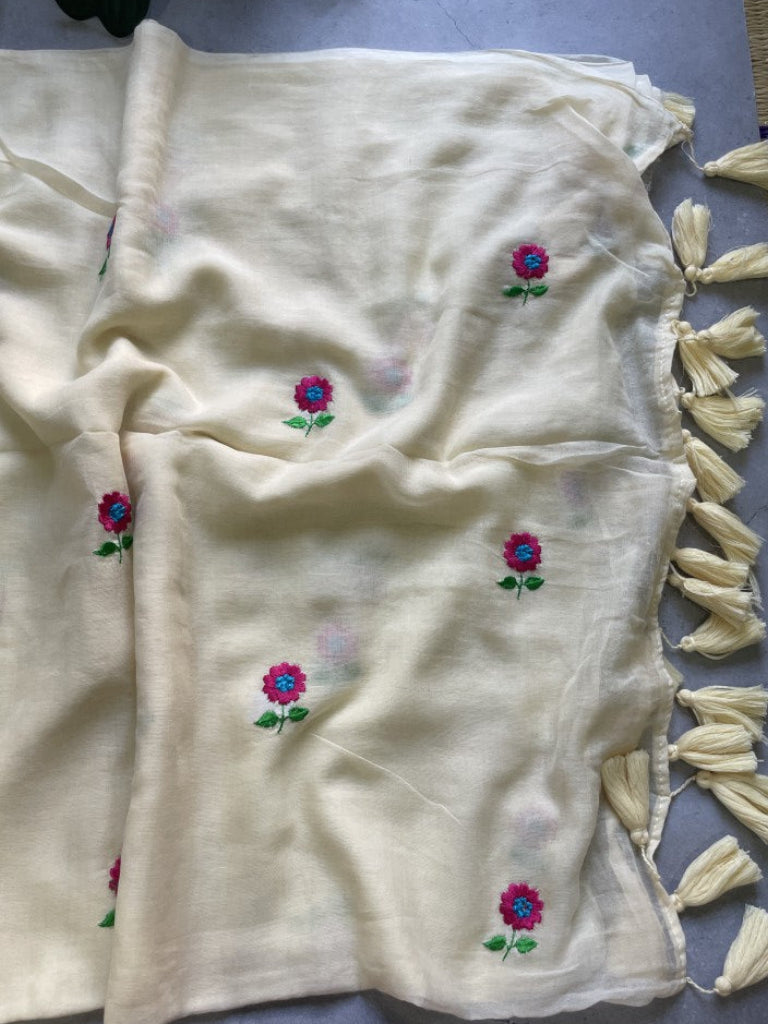 Off White Floral Embroidery Pure Mul Cotton Saree