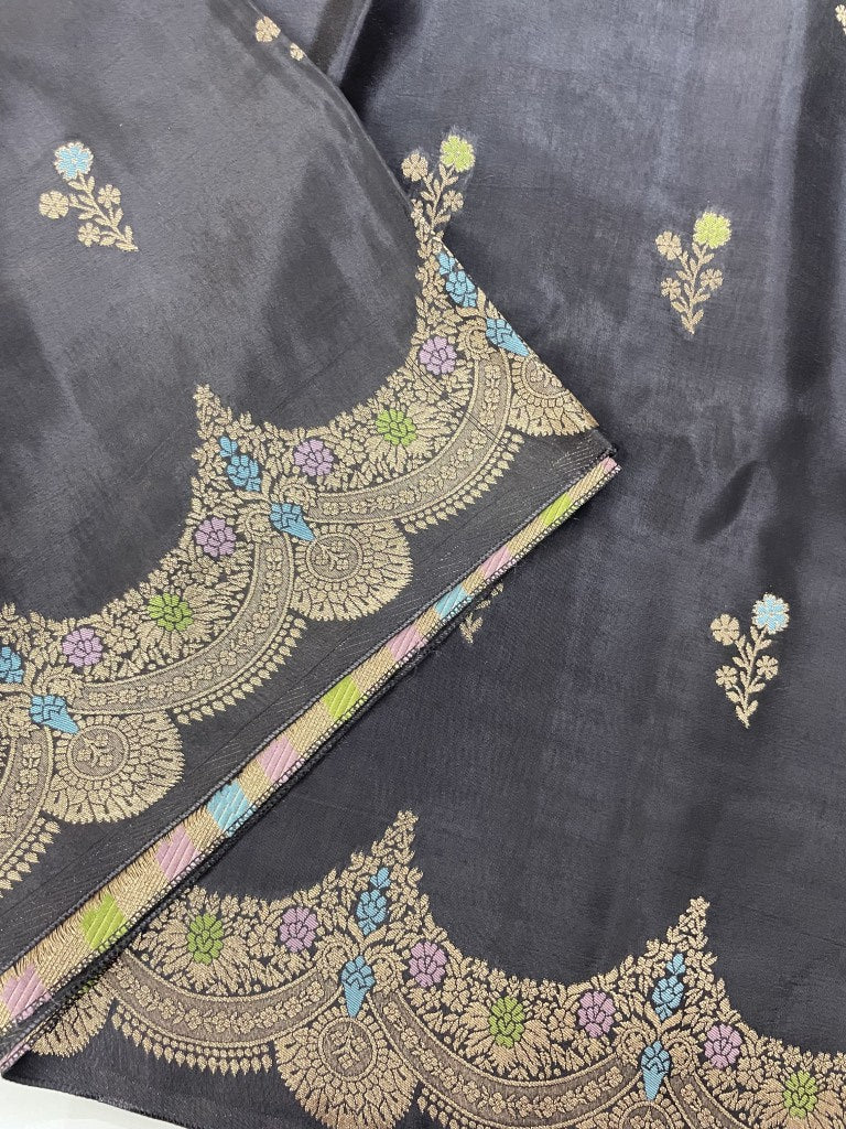 Black Scallop Viscose Dola Silk Saree