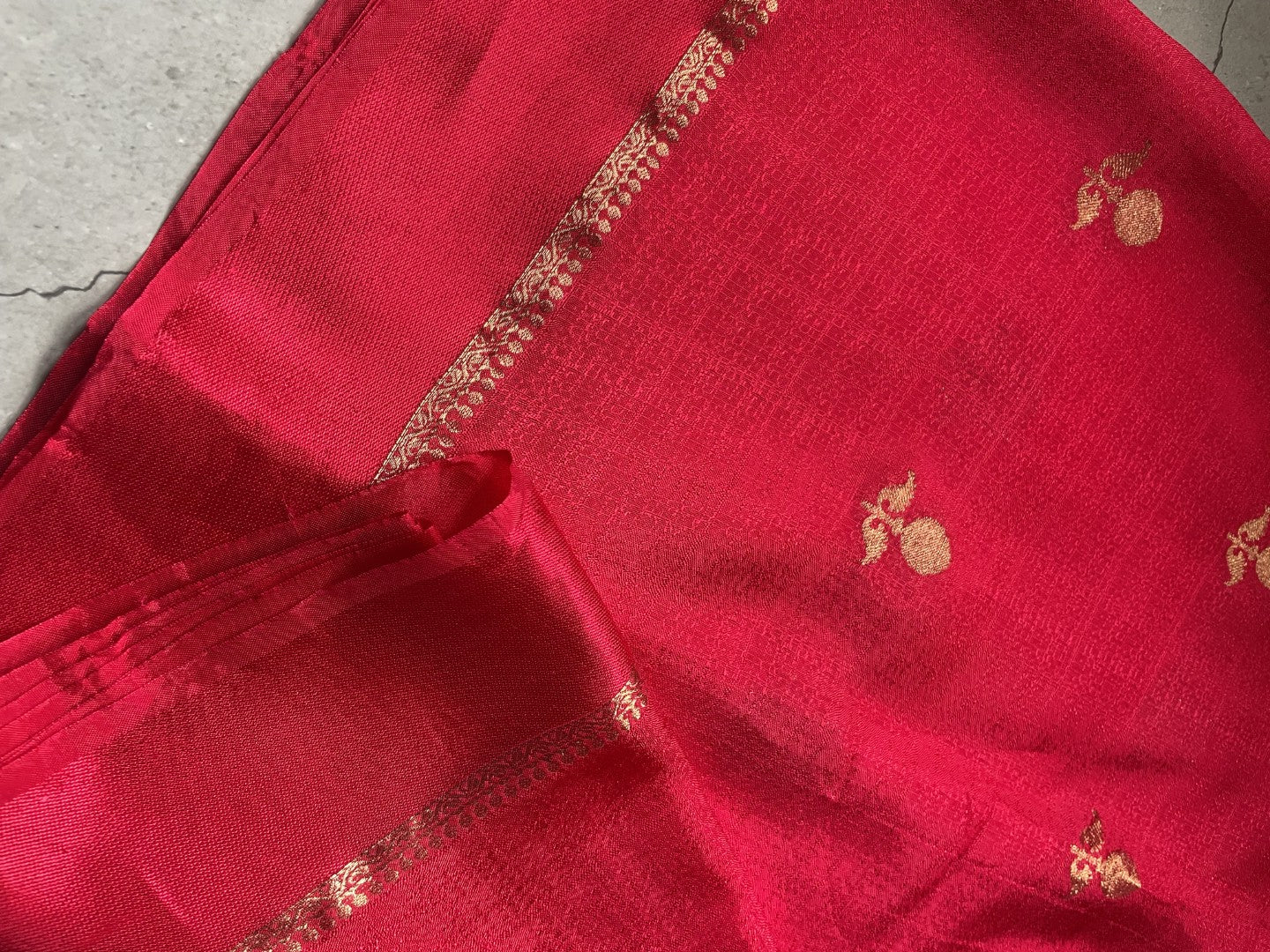 Pink Viscose Banarasi Crepe Silk Saree