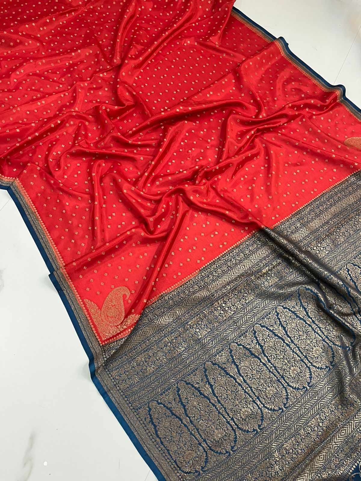 Red N Blue Small Border Banarasi Pure Crepe Chiffon Saree
