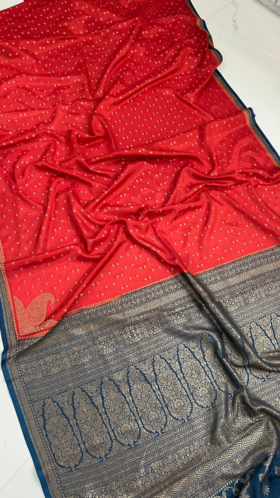 Red N Blue Small Border Banarasi Pure Crepe Chiffon Saree