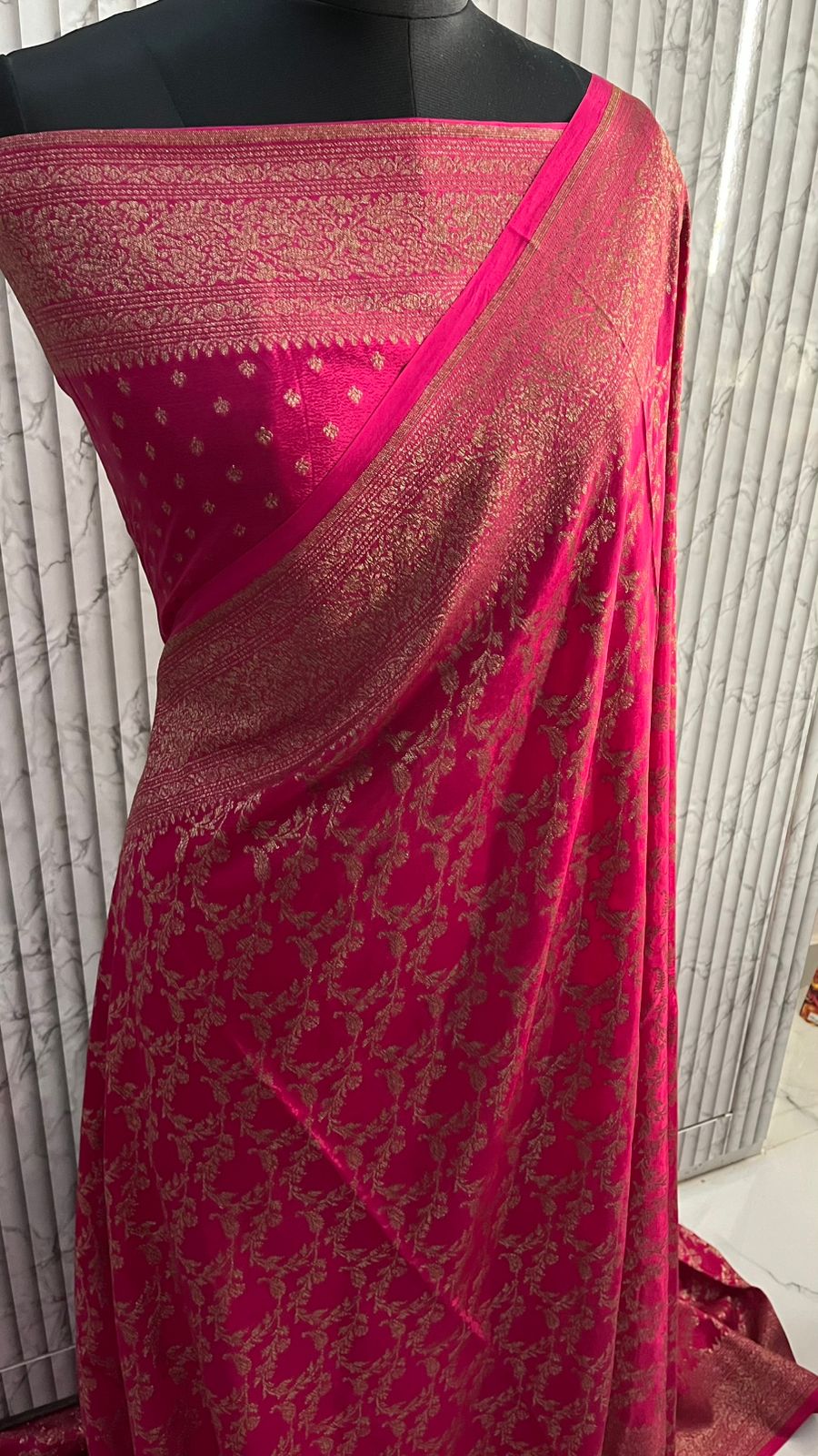 Pink Jaal Banarasi Pure Crepe Chiffon Saree