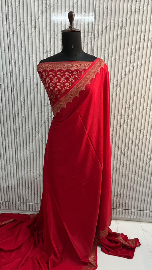 Red Scallop Banarasi Pure Crepe Chiffon Saree