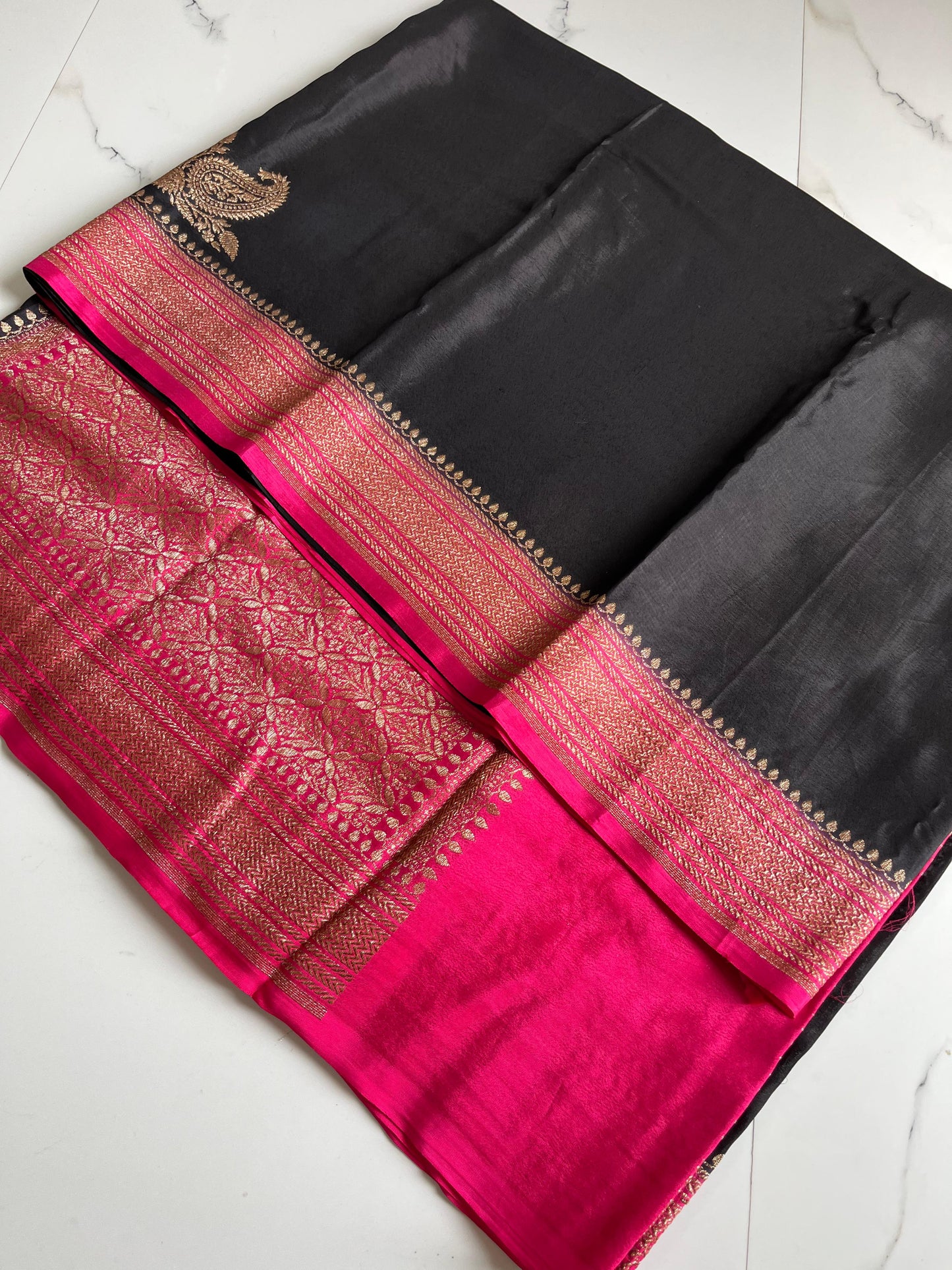 Black N Pink Plain Koniya Banarasi Pure Crepe Chiffon Saree