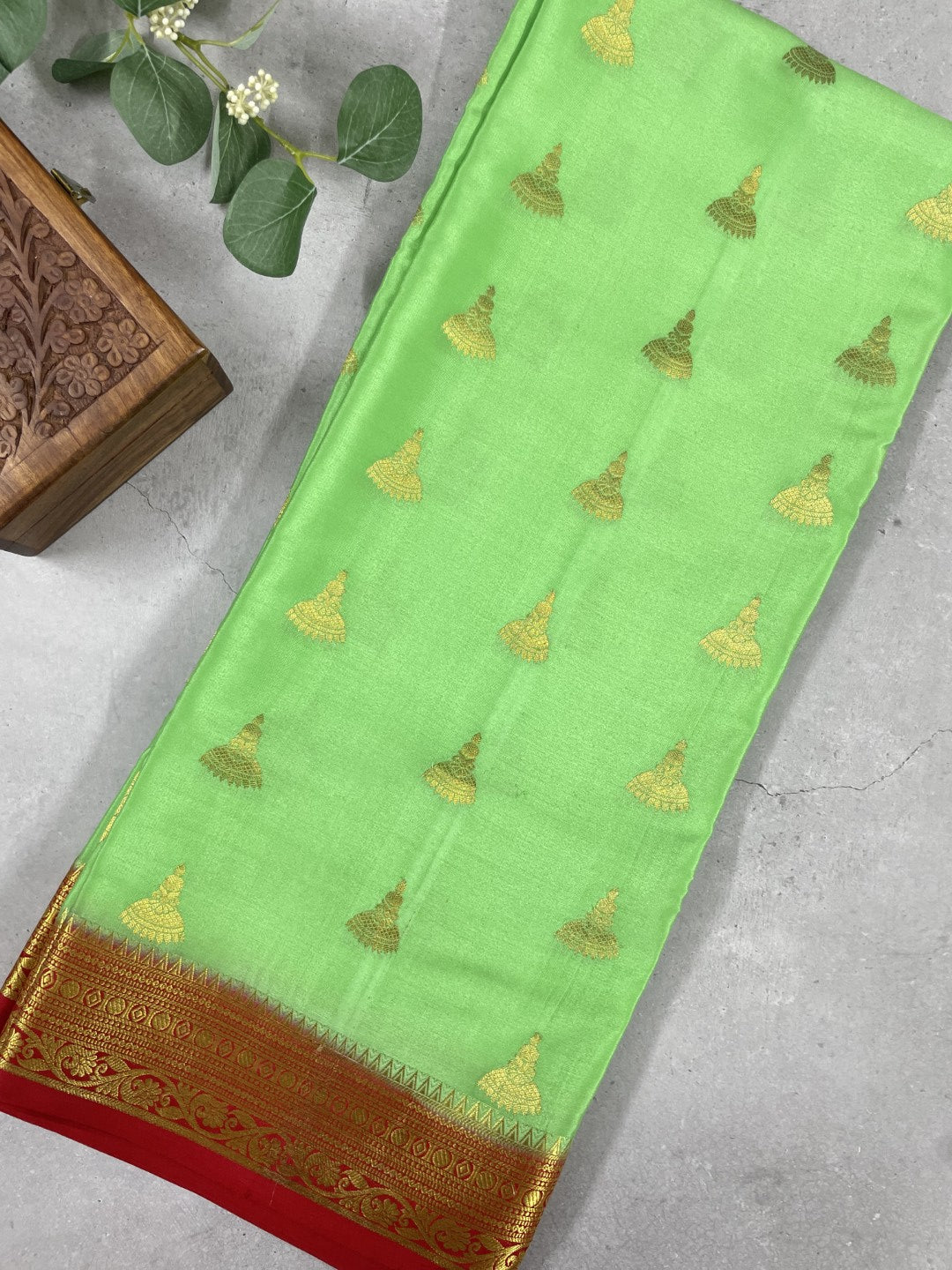 Green N Red Jumka Pure Mysore Crepe Silk Saree