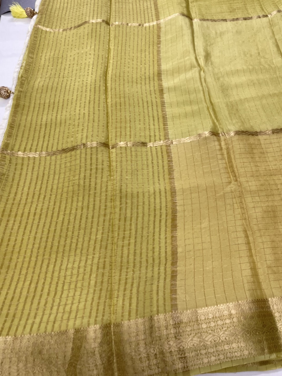 Yellow Zari Highlighted Premium Chinnon Georgette Saree