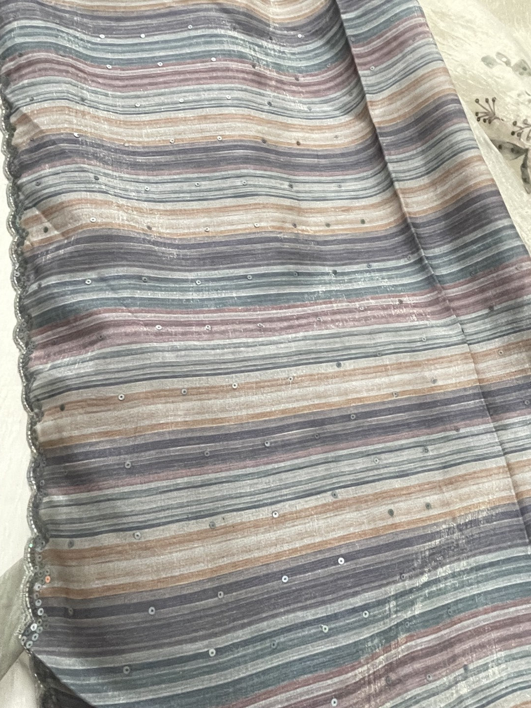 Grey Printed Scallop Work Crushed Tissue Saree