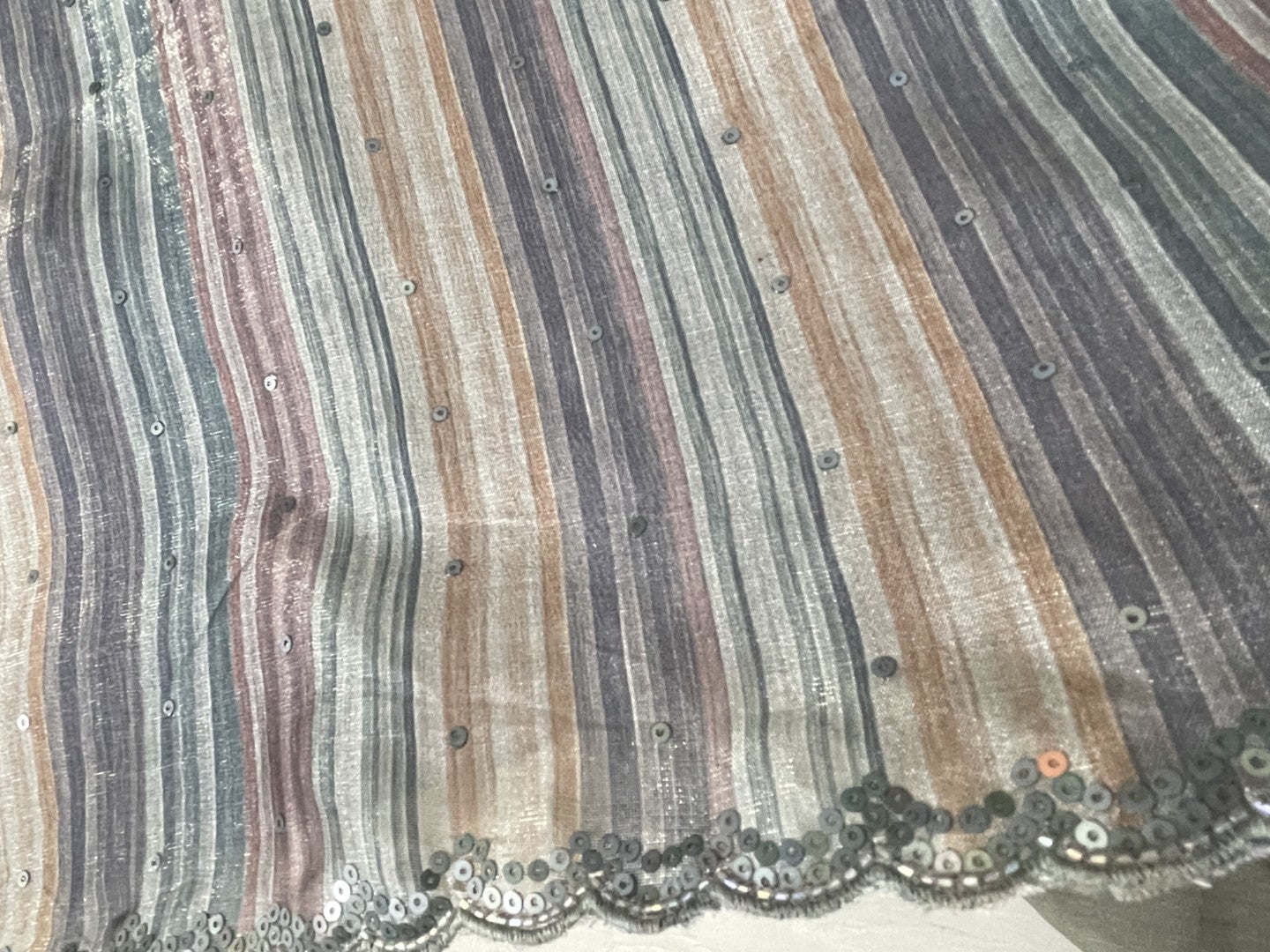 Grey Printed Scallop Work Crushed Tissue Saree