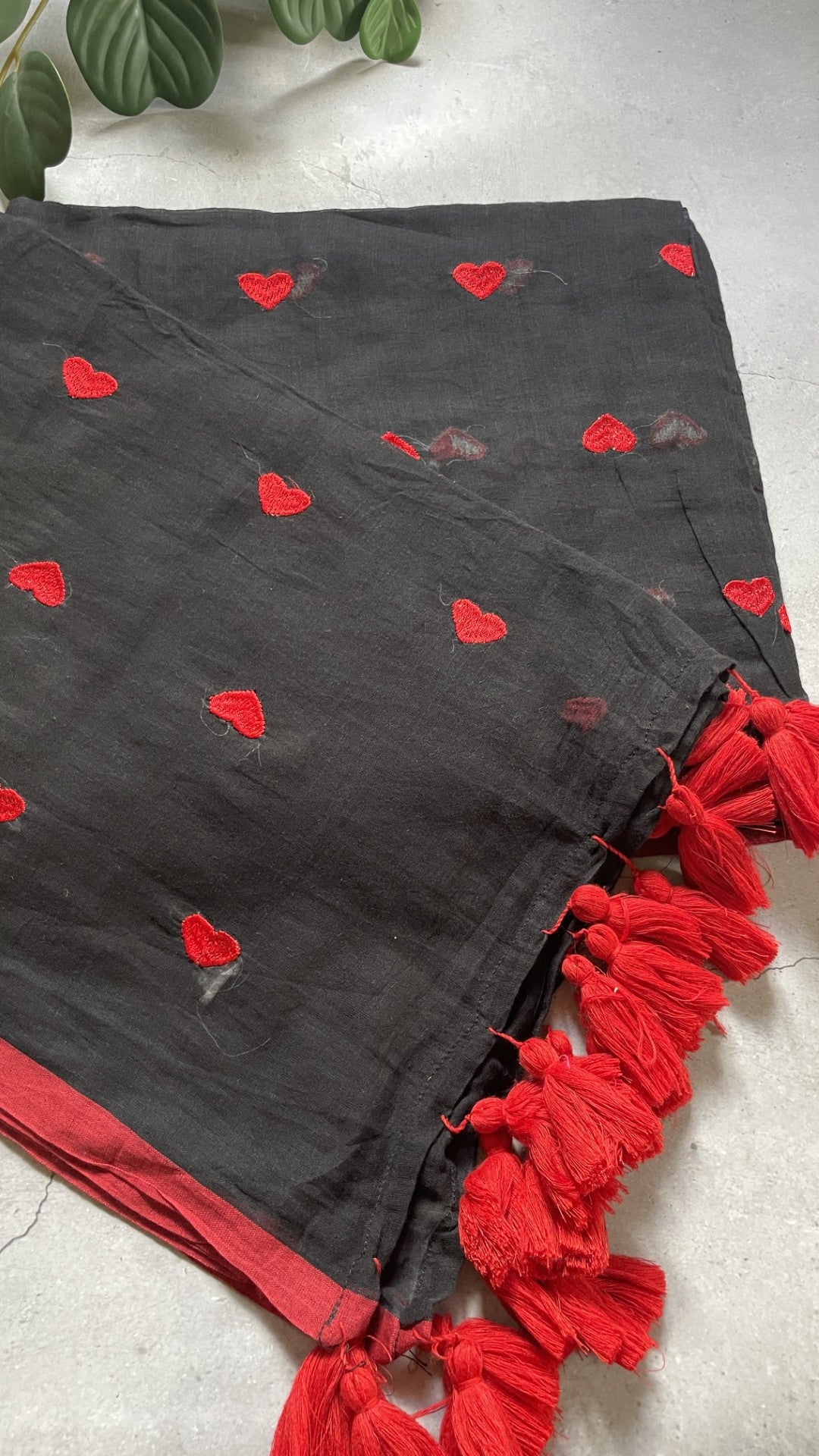 Black Heart Embroidery Mul Cotton Saree