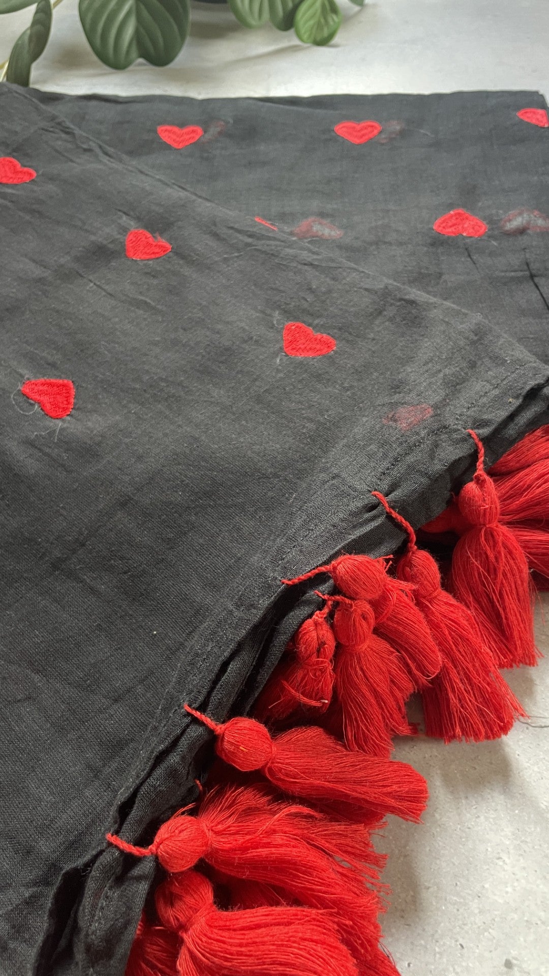 Black Heart Embroidery Mul Cotton Saree