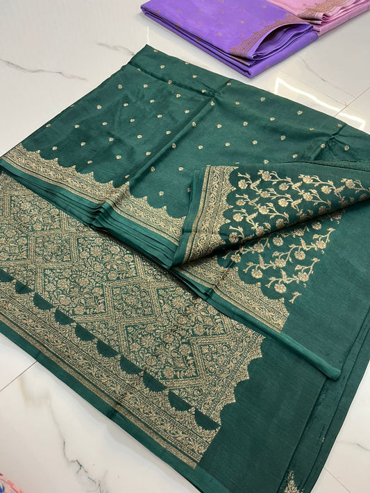Green Scallop Banarasi Pure Crepe Chiffon Saree